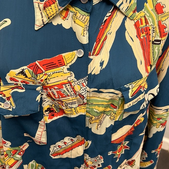 Tribute to NYC button down - Picture 3 of 14